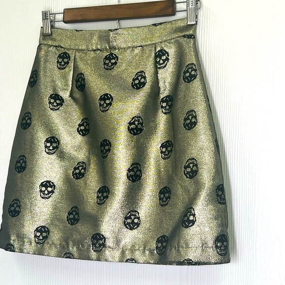 Mod Cloth - Metallic Gold With Black Skull Patterned Hidden Zipper Mini Skirt 2 - Picture 5 of 11